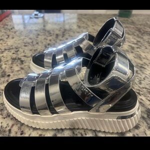 DKNY platform women sandal size 8